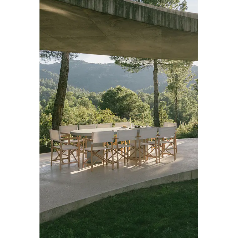 Set de mesa ovalada 260x110 cm en cemento Aurean y 10 sillas de director plegables de jardín en madera de acacia Galina 1