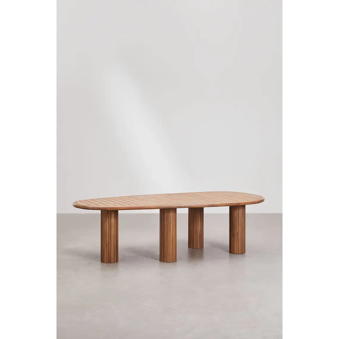 Set de mesa ovalada 260x120 cm en madera de acacia y 10 sillas de jardín en madera de eucalipto Dunena 2