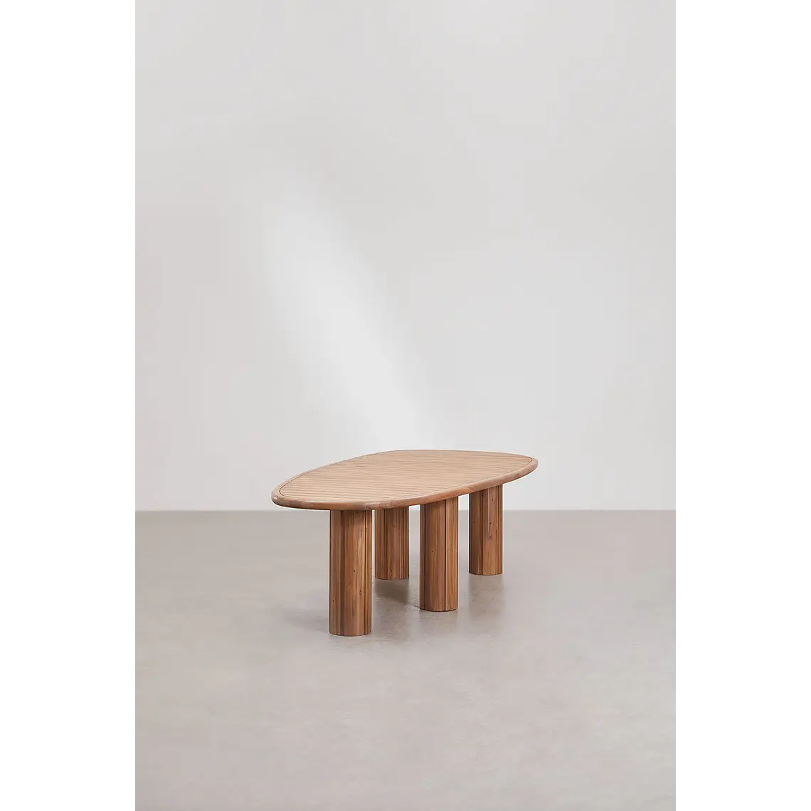 Set de mesa ovalada 260x120 cm en madera de acacia y 10 sillas de jardín en madera de eucalipto Dunena 3