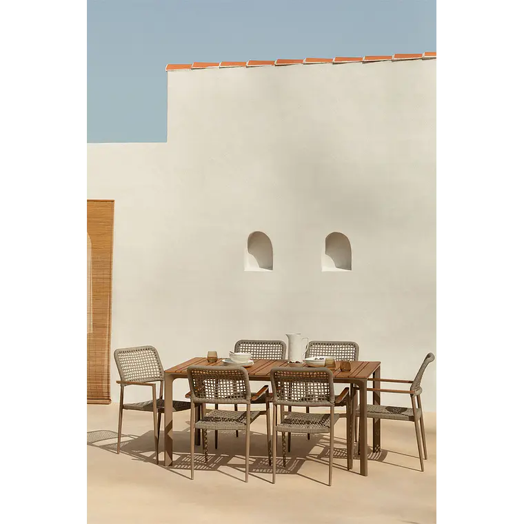 Set de mesa rectangular 160x90 cm en aluminio y madera de teca y 6 sillas apilables en aluminio y cuerda trenzada Elania 1