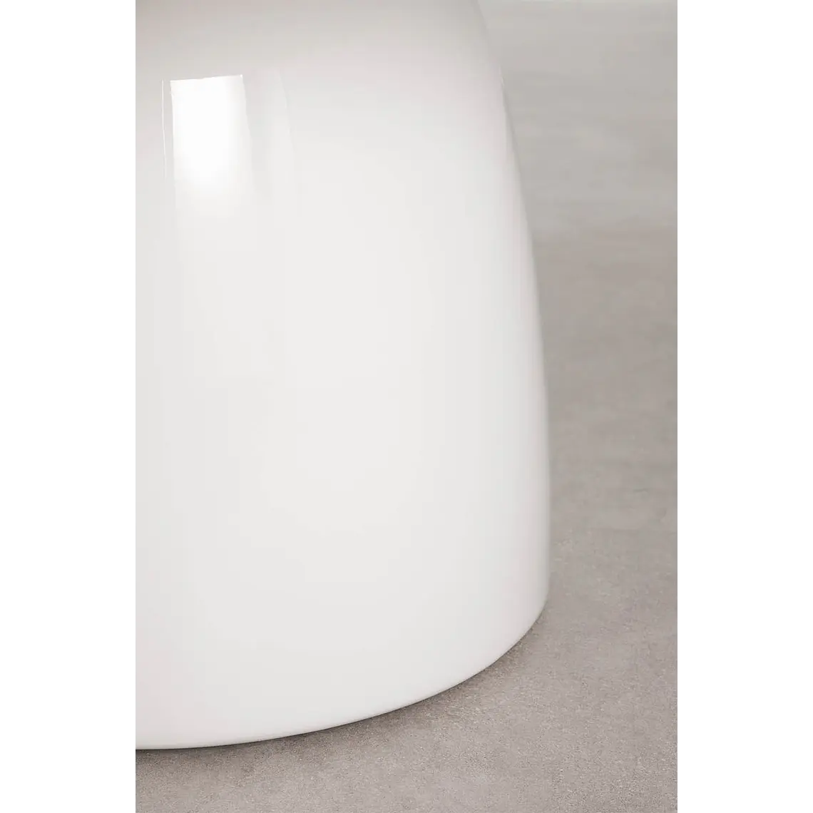 Set de mesa redonda Ø150 cm en cemento Numira y 8 sillas de jardín en madera de acacia Benira 5