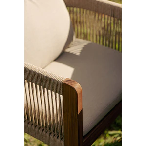 Silla de jardín con reposabrazos en madera de acacia y cuerda trenzada Melora