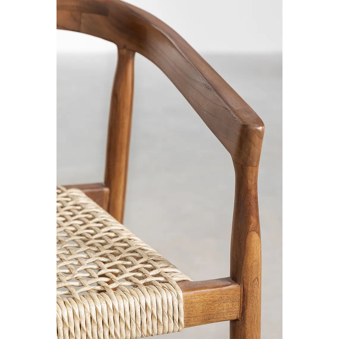 Silla de jardín con reposabrazos en madera de teca Tora 5