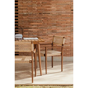 Silla de jardín con reposabrazos en madera de teca y cuerda trenzada Vara