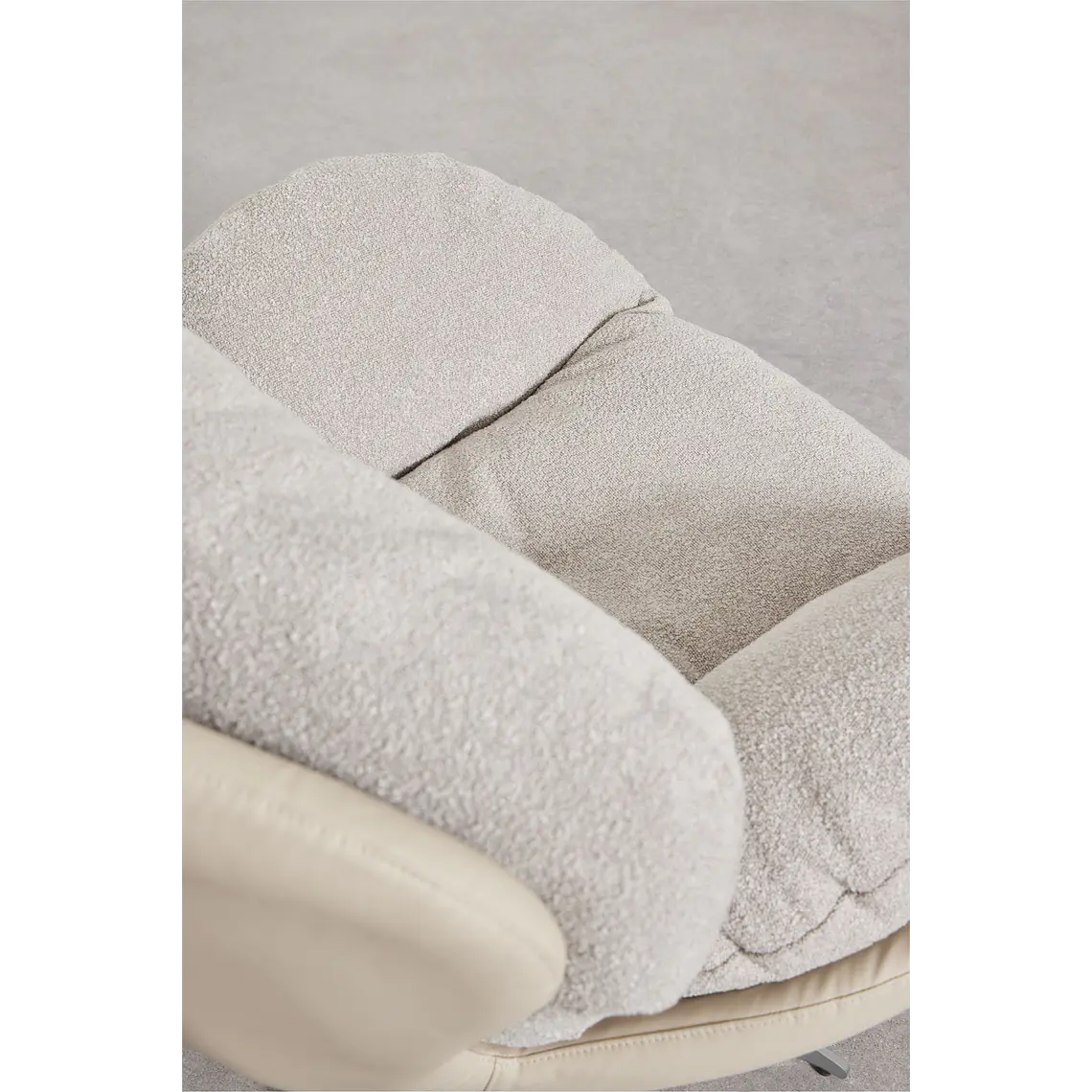 Daraela · Sillón tapizado de 100 cm 2