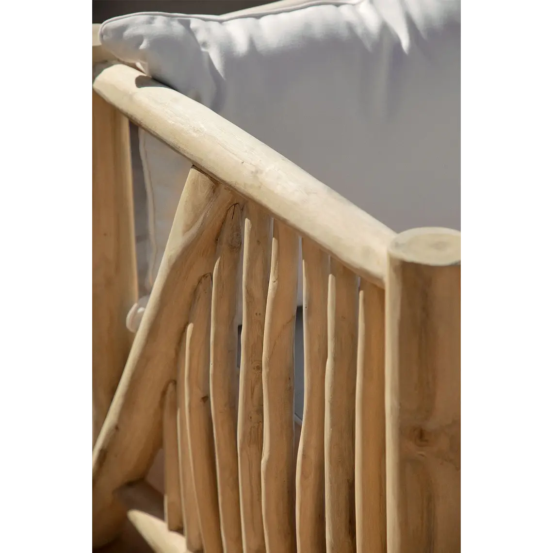 Sillón de jardín en madera de teca Cavia 3