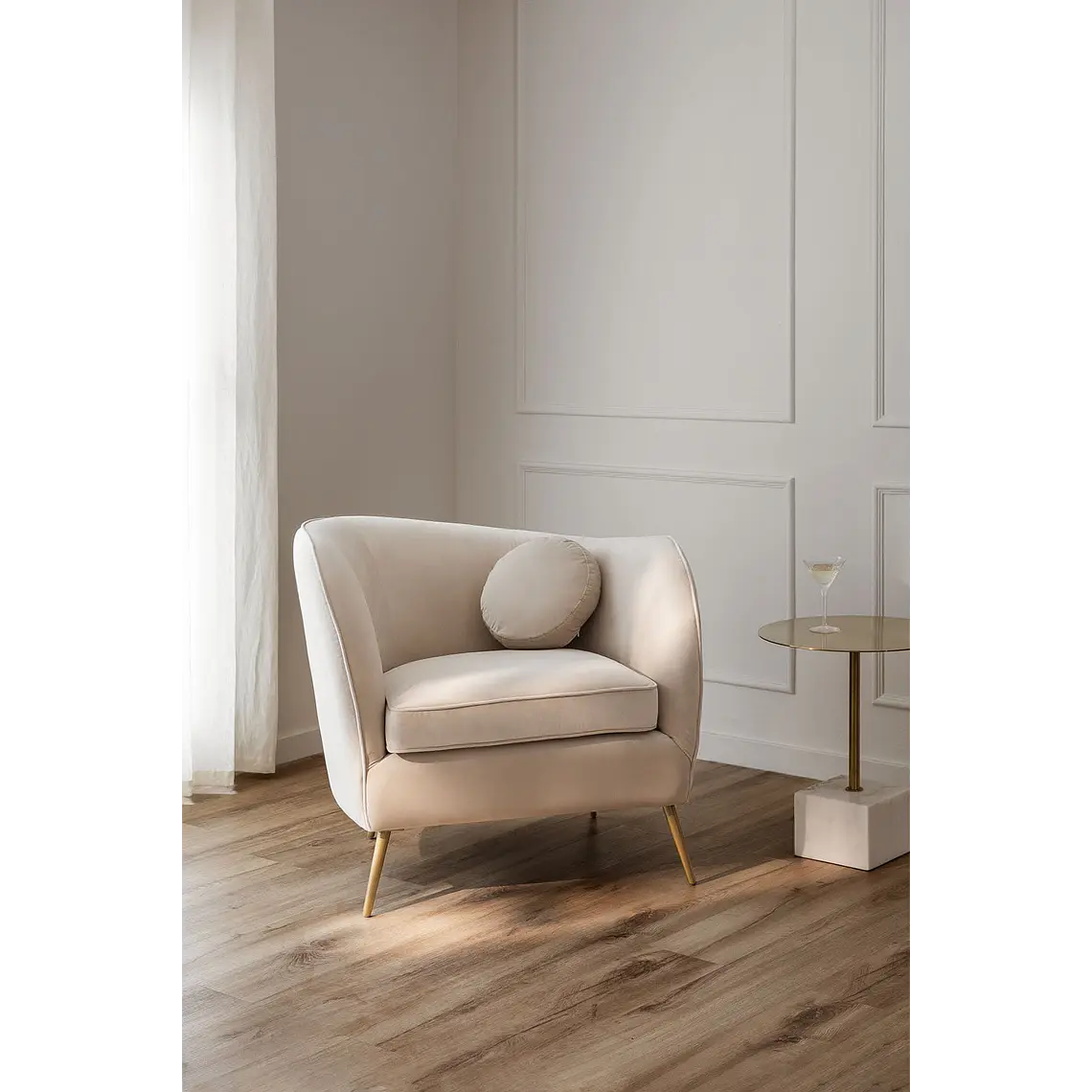 Lurin · Sillón tapizado de 92 cm 1