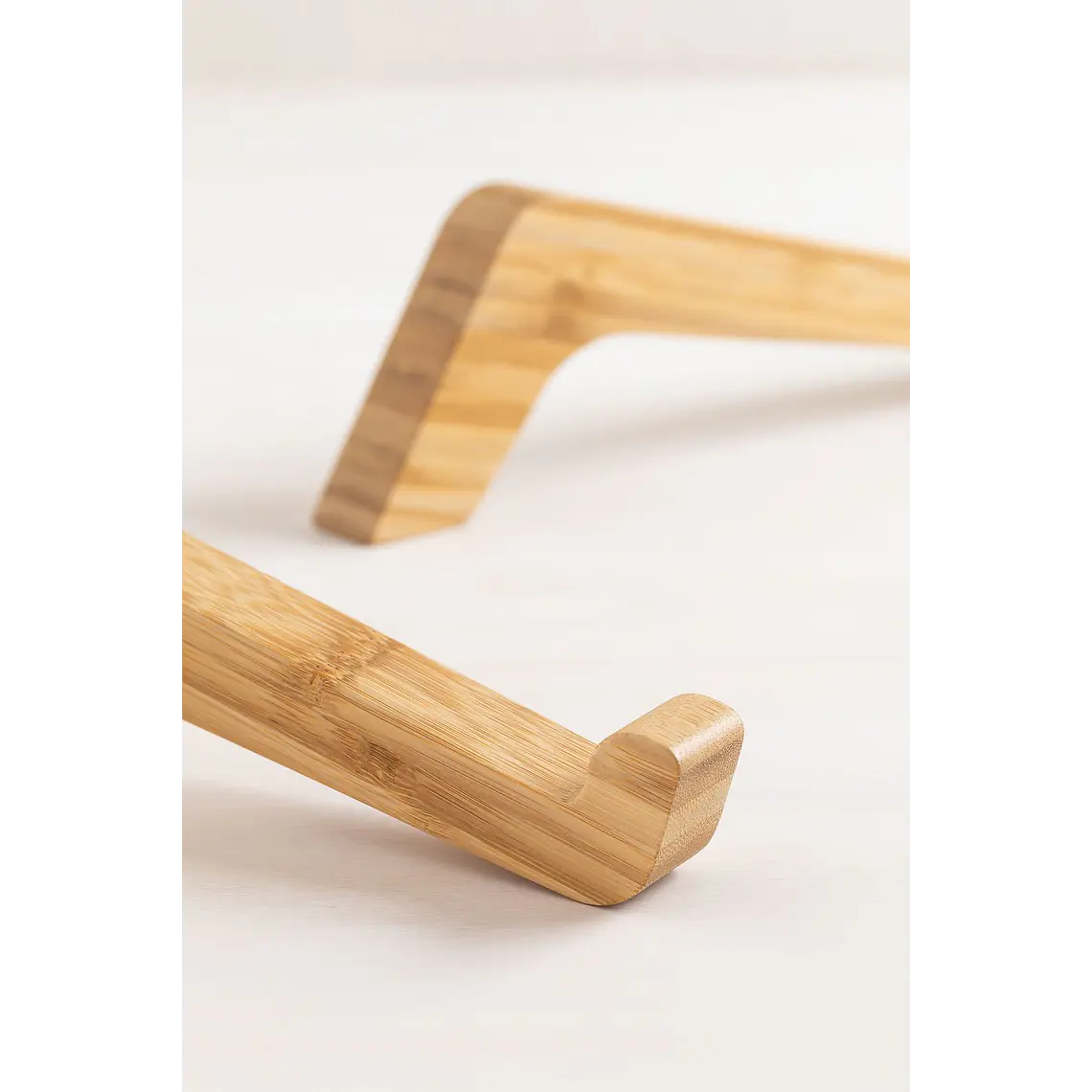 Soporte para portátil en bambú 6