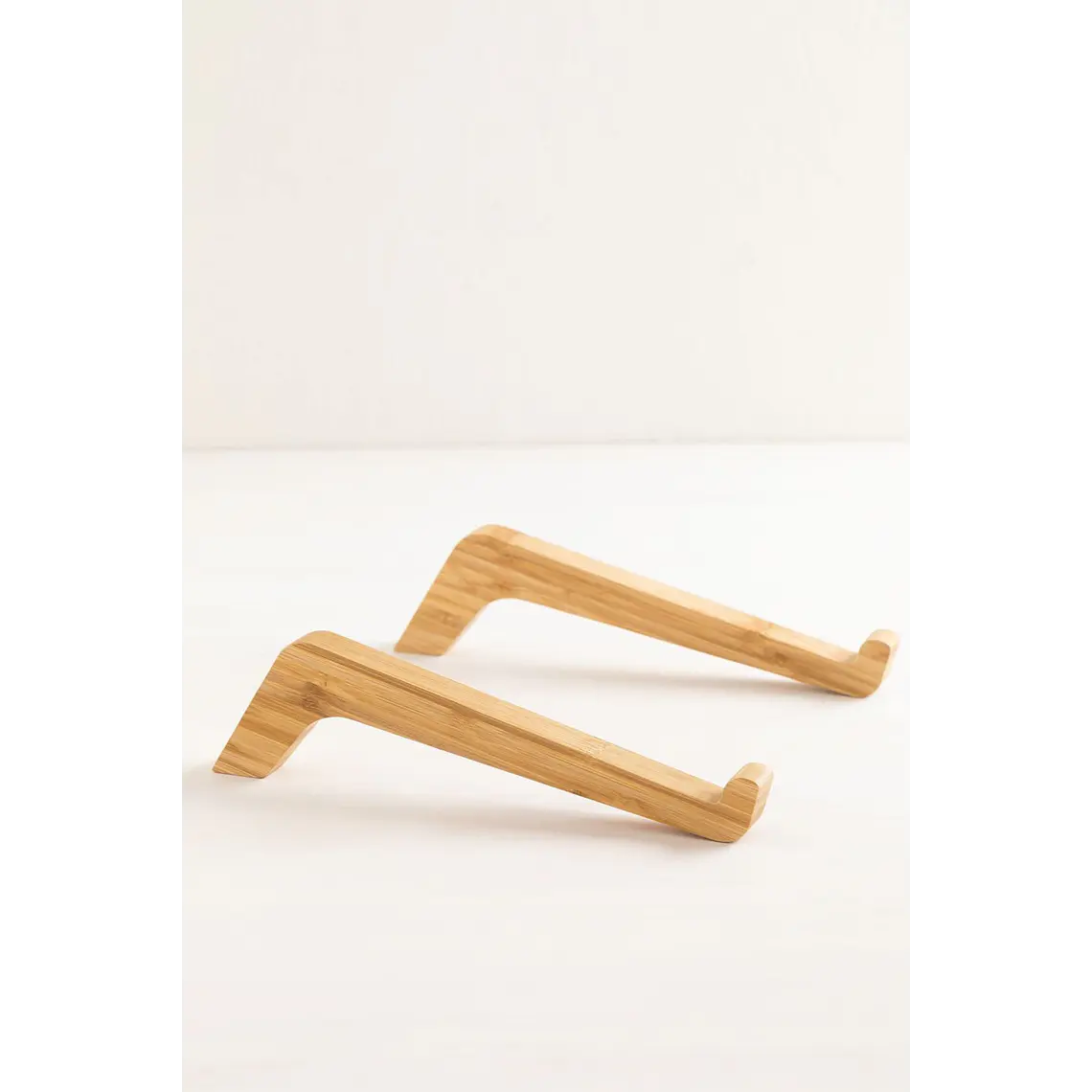 Soporte para portátil en bambú Taro 8