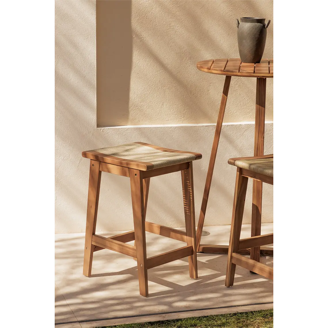 Taburete alto de jardín 65 cm en madera de acacia y cuerda trenzada Lara 2