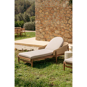 Tumbona en madera de acacia y ratán sintético Solora