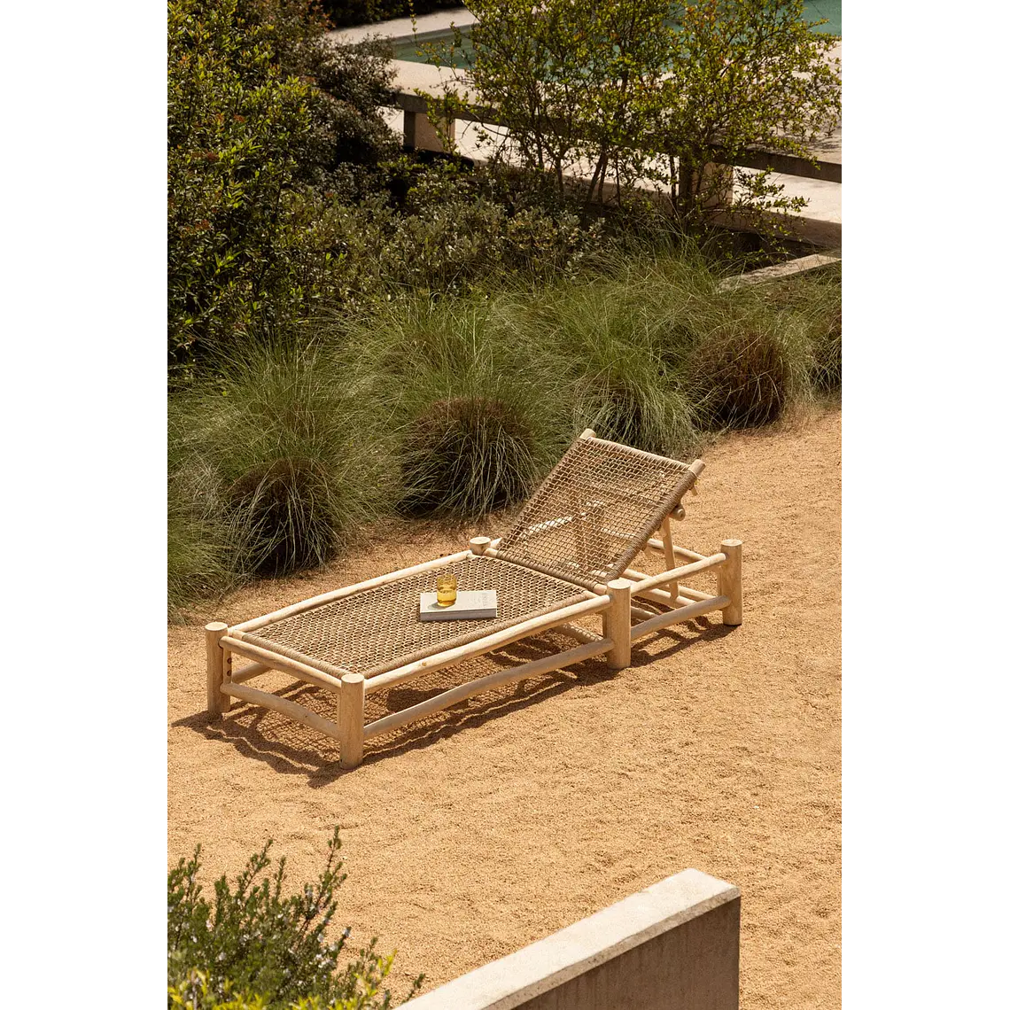 Tumbona reclinable en madera de teca Rena 1