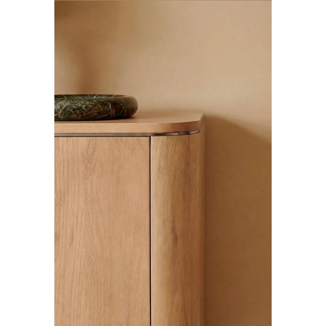 Aparador Gaelora en madera de mango 2