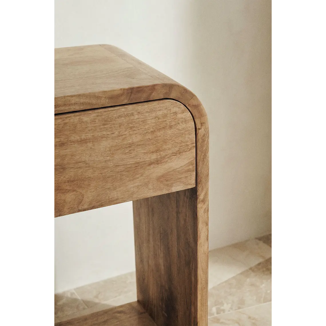 Arven · Arrimo en acabado madera 11
