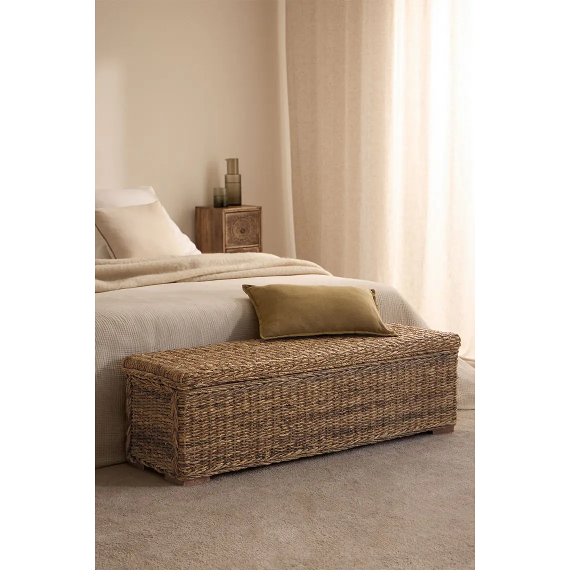 Banca de dormitorio Calia en madera 11