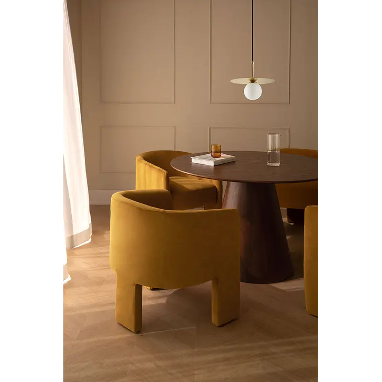Conjunto de comedor Orelena en terciopelo 1