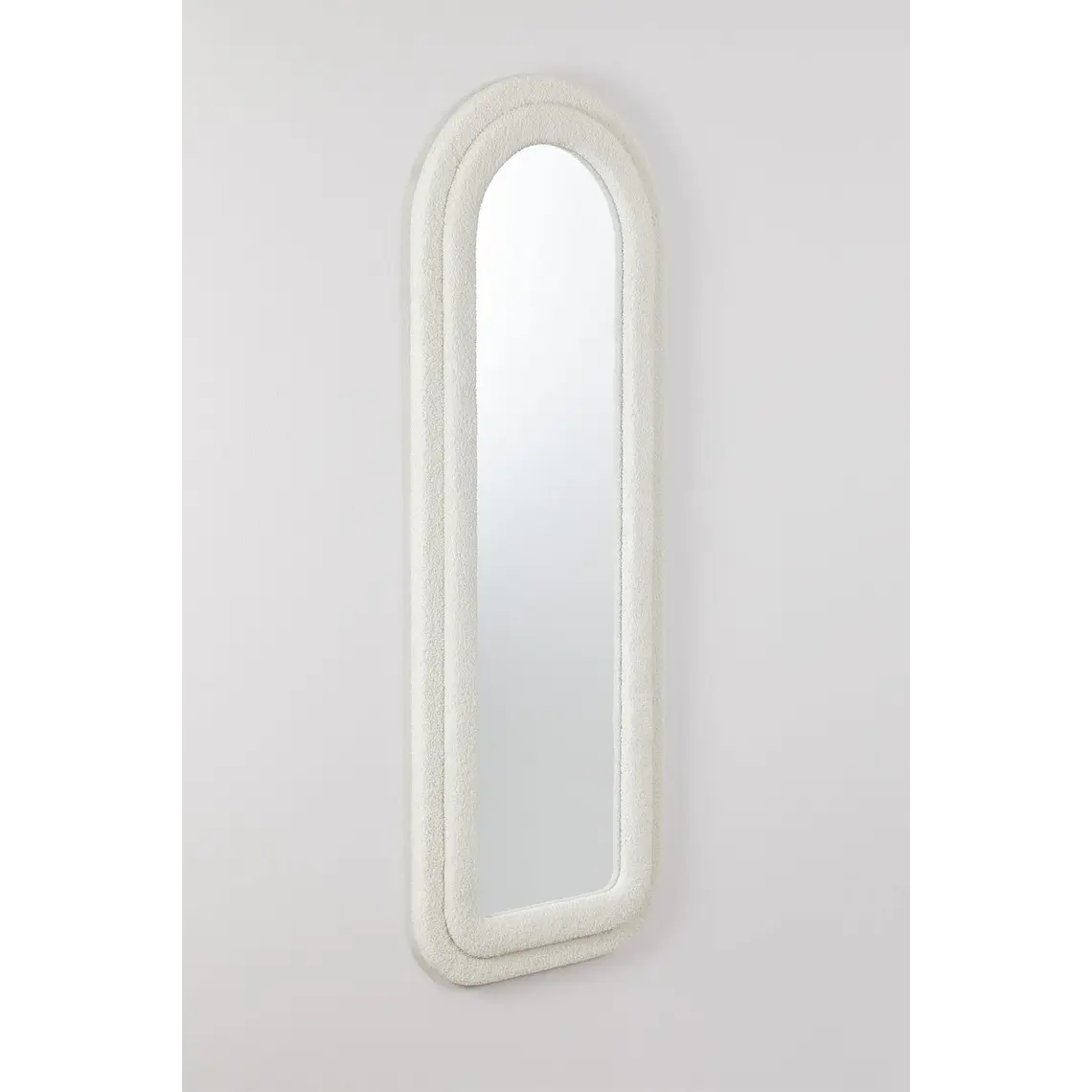 Espejo de dormitorio Mavia 60x160 cm en borreguito 3