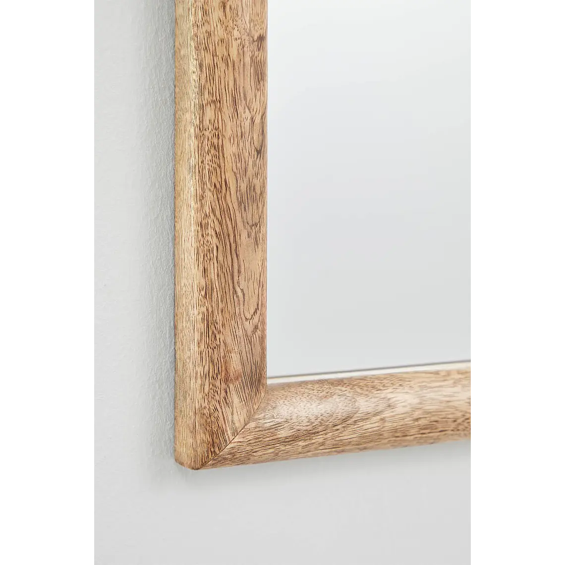 Espejo de dormitorio Norel en madera de mango 4