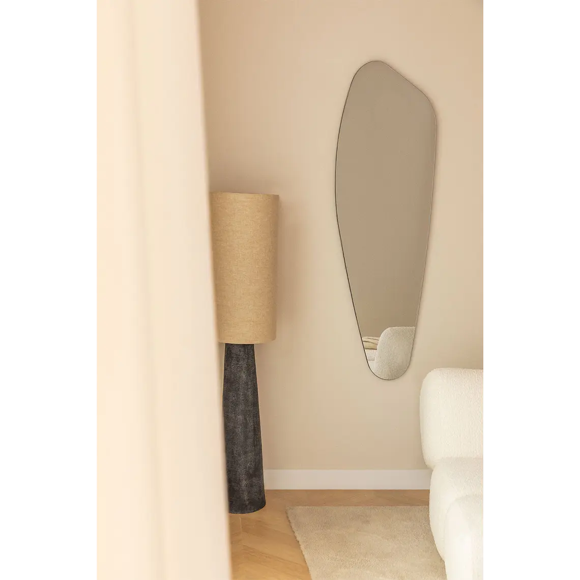 Espejo de dormitorio Riven 145x45 cm 1