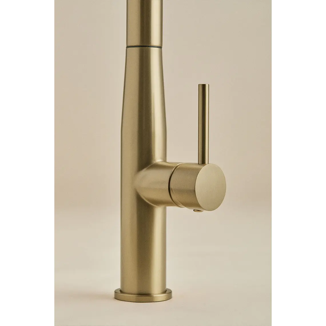 Grifo de cocina de exterior con caño alto extraíble en acero inoxidable Garina 6