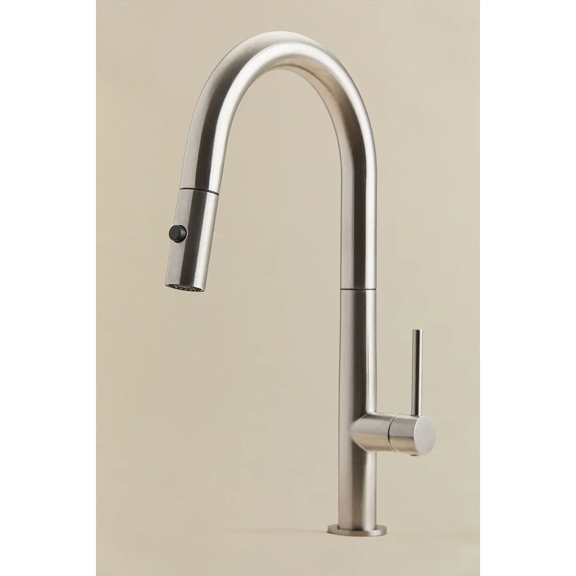 Grifo de cocina de exterior con caño alto extraíble en acero inoxidable Gavina 9