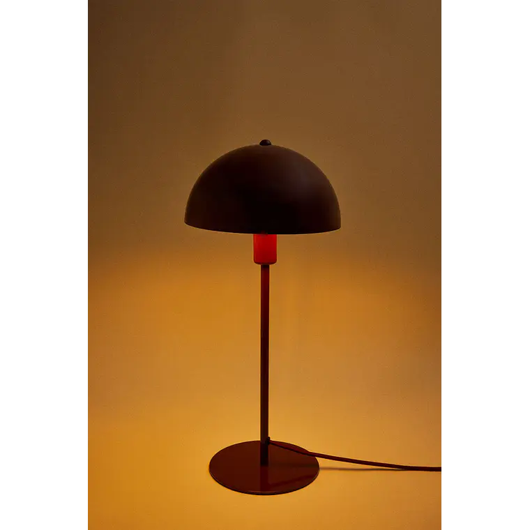 Lámpara de mesa en hierro 4
