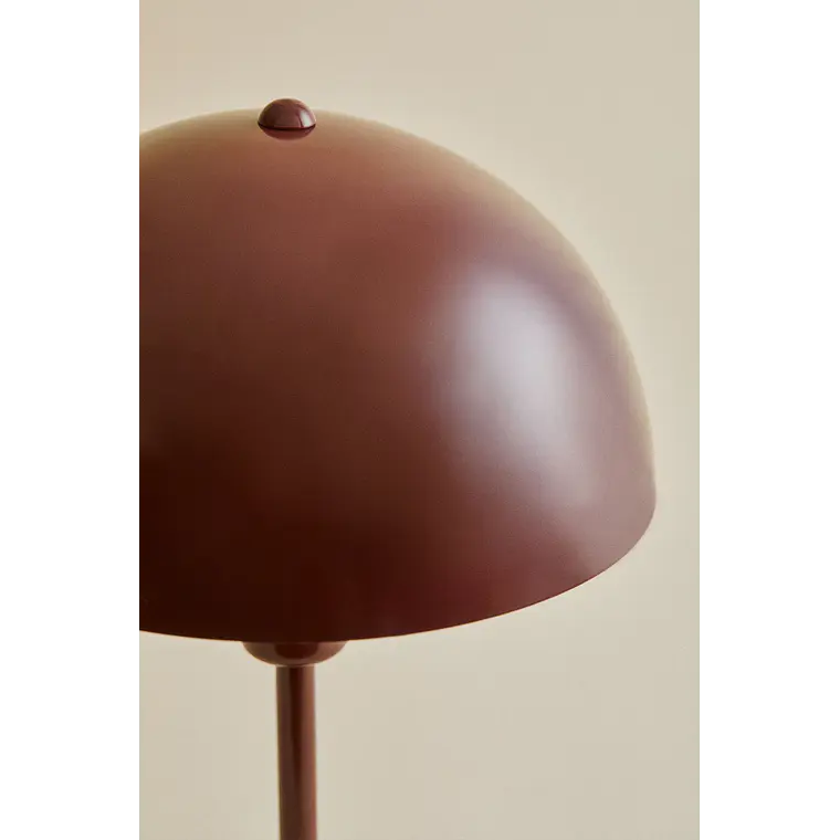Lámpara de mesa en hierro 5