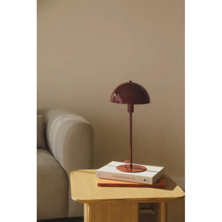 Lámpara de mesa en hierro 9