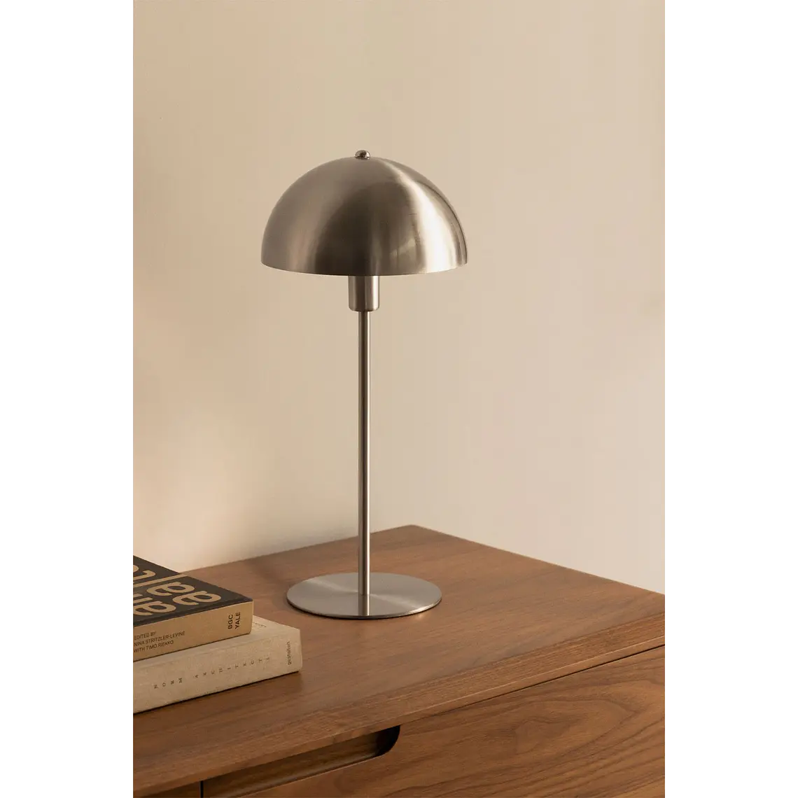 Lámpara de mesa en hierro 17