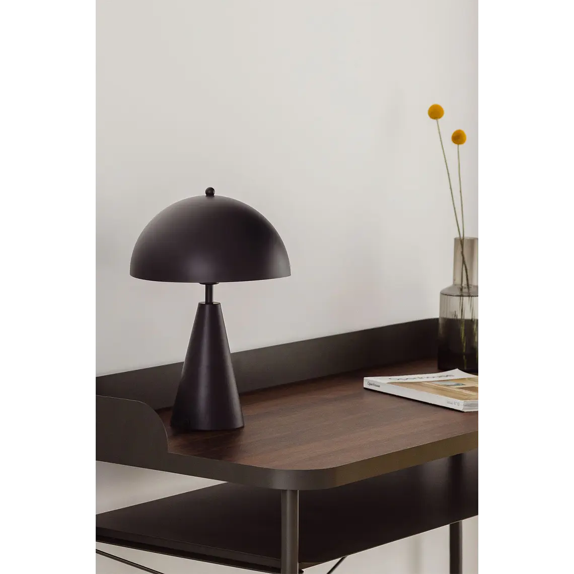Lámpara de mesa en hierro 13