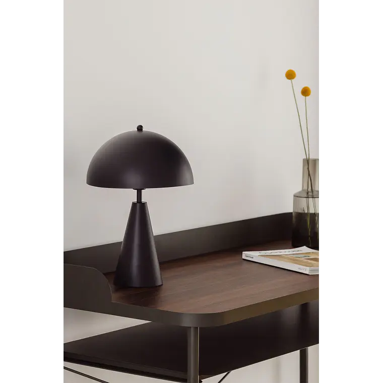 Lámpara de mesa en hierro 13