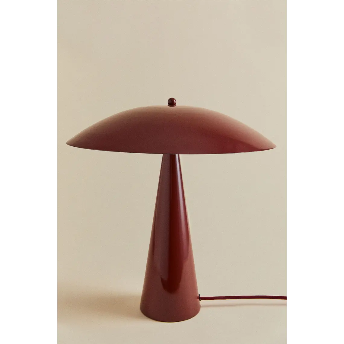Lámpara de mesa en hierro 4