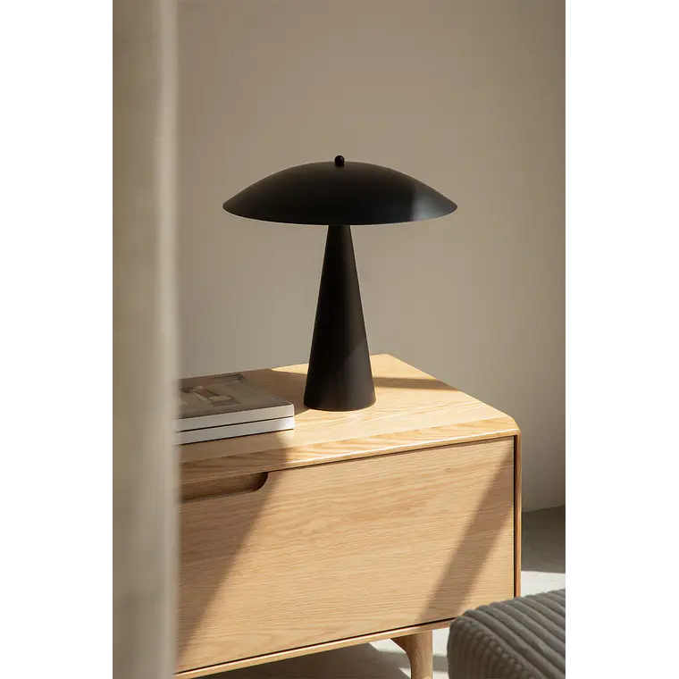 Lámpara de mesa en hierro 14