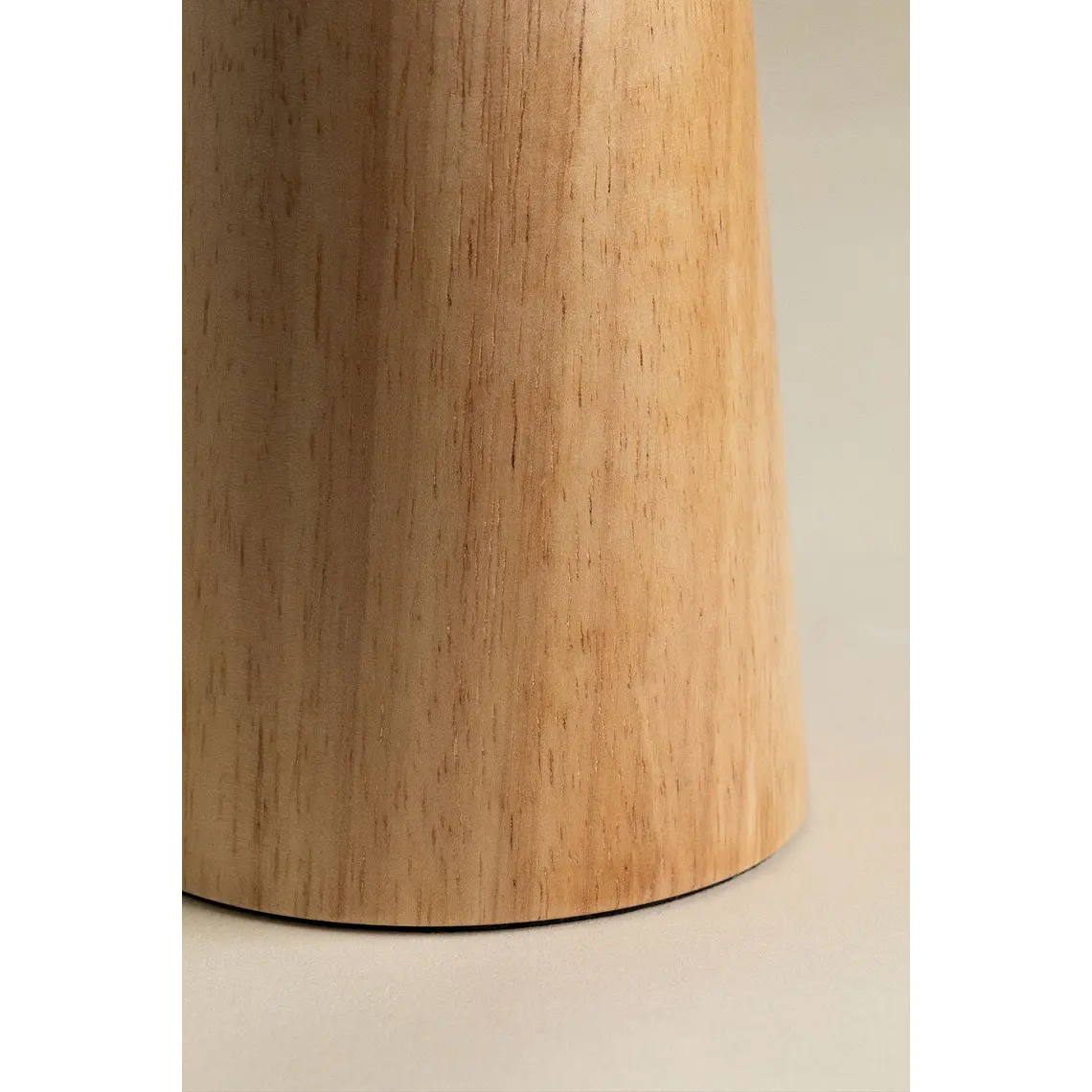 Lámpara de mesa en madera 7