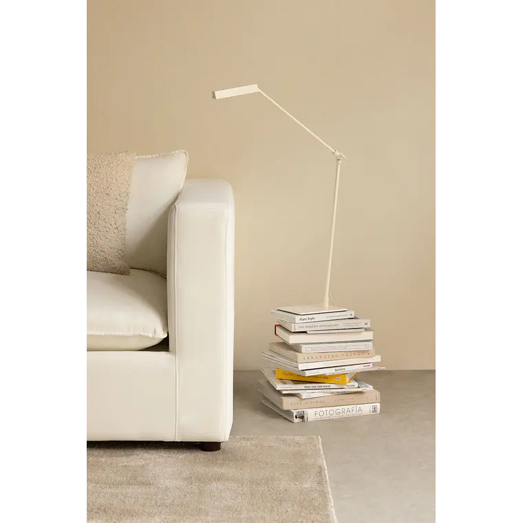 Lámpara de mesa LED en metal 1
