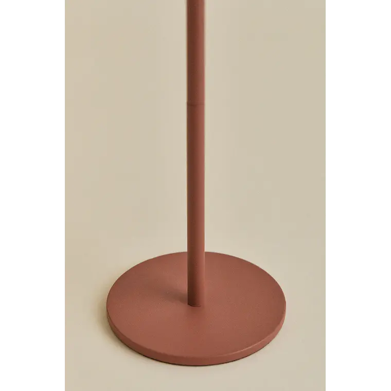 Lámpara de mesa LED inalámbrica en hierro 9