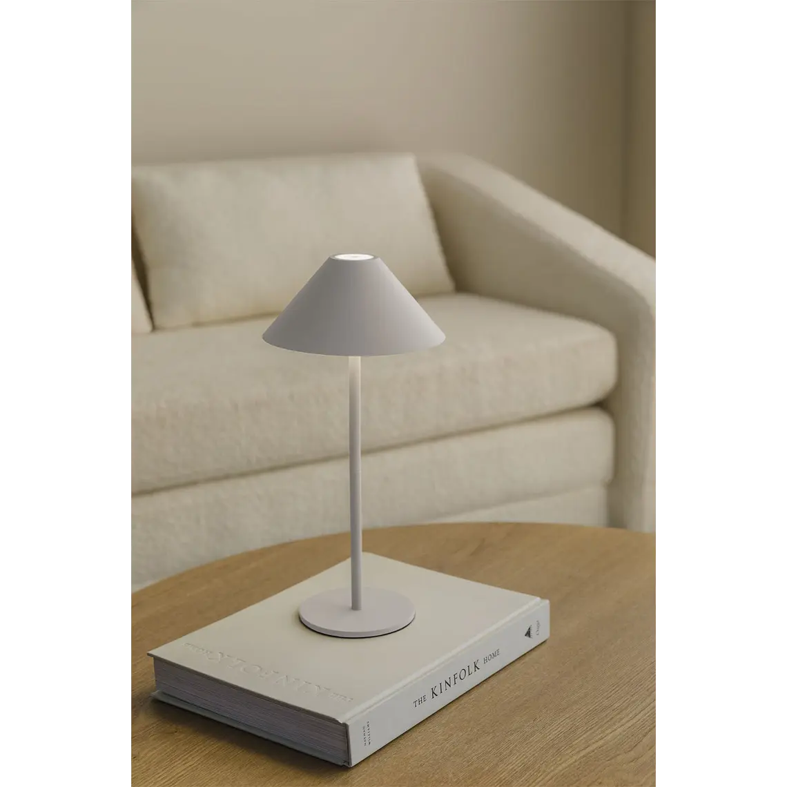 Lámpara de mesa LED inalámbrica en hierro 14