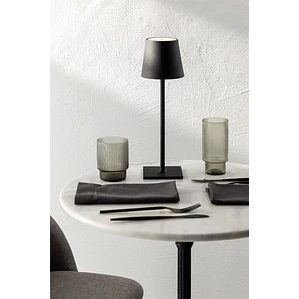 Lámpara de mesa LED inalámbrica en hierro