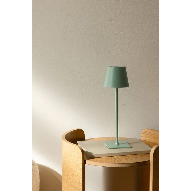 Lámpara de mesa LED inalámbrica en hierro 14