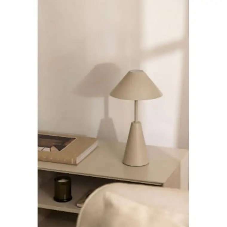 Lámpara de mesa LED inalámbrica en hierro 10