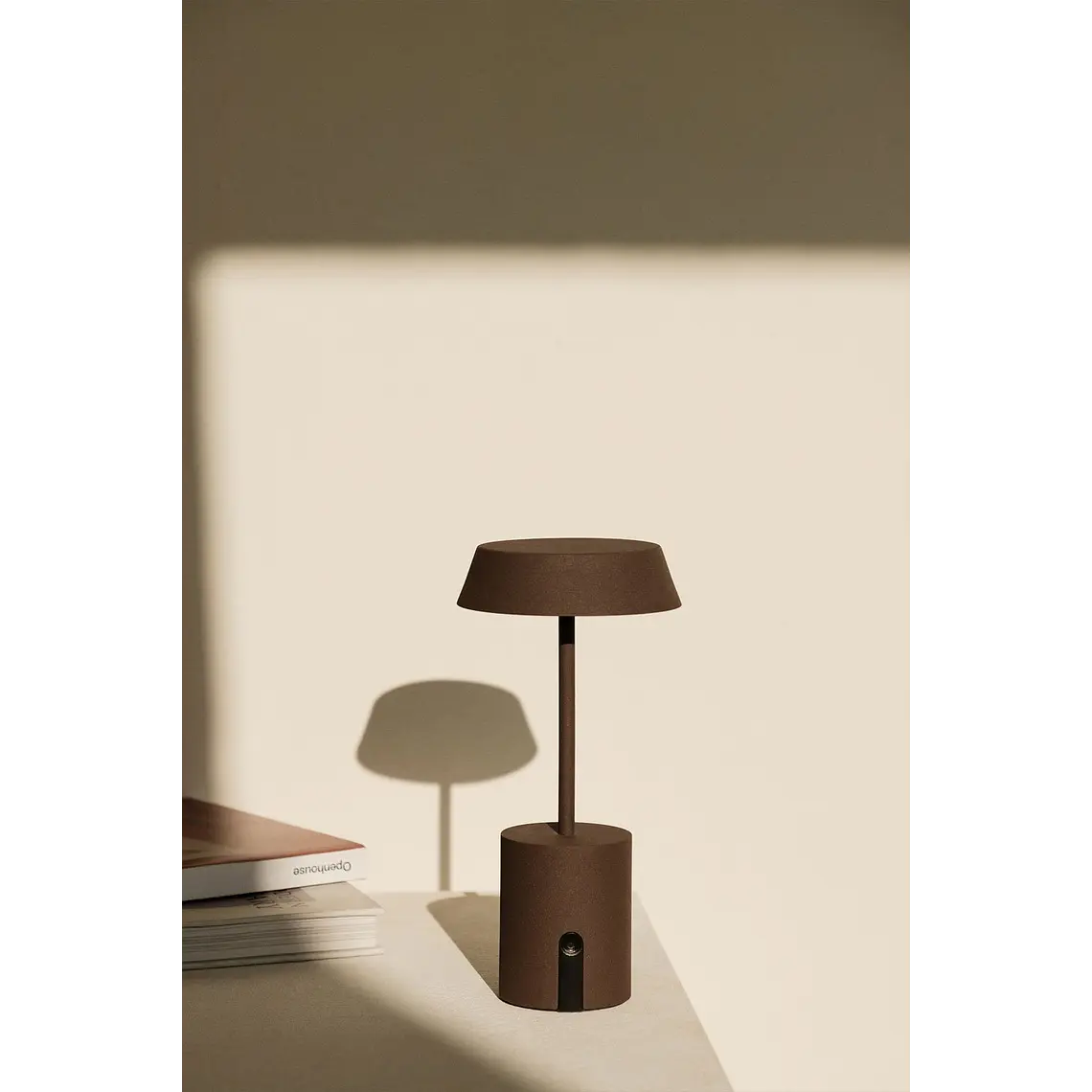 Lámpara de mesa LED inalámbrica 12