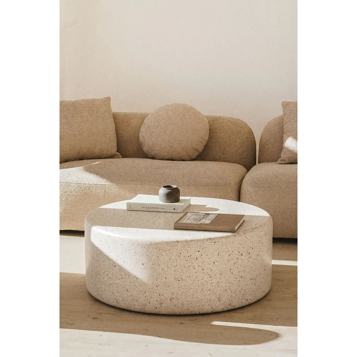 Miraria · Mesa de centro en acabado mineral 4