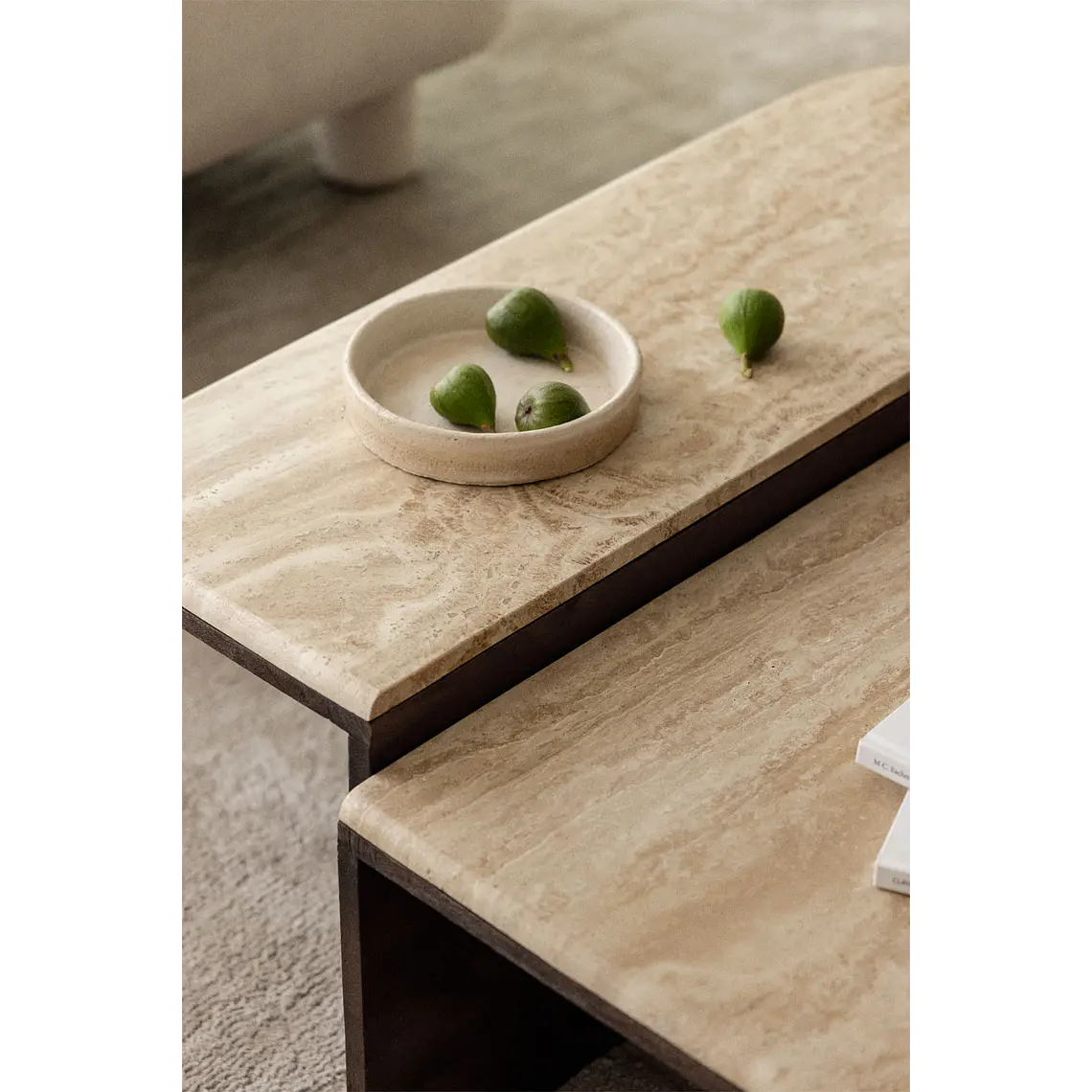 Veren · Mesa de centro en piedra de 90 cm 5