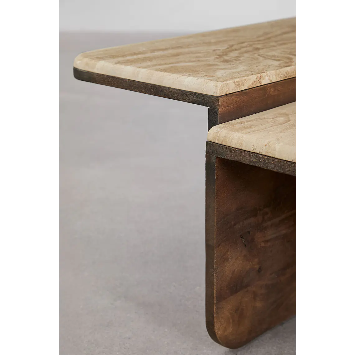 Veren · Mesa de centro en piedra de 90 cm 10