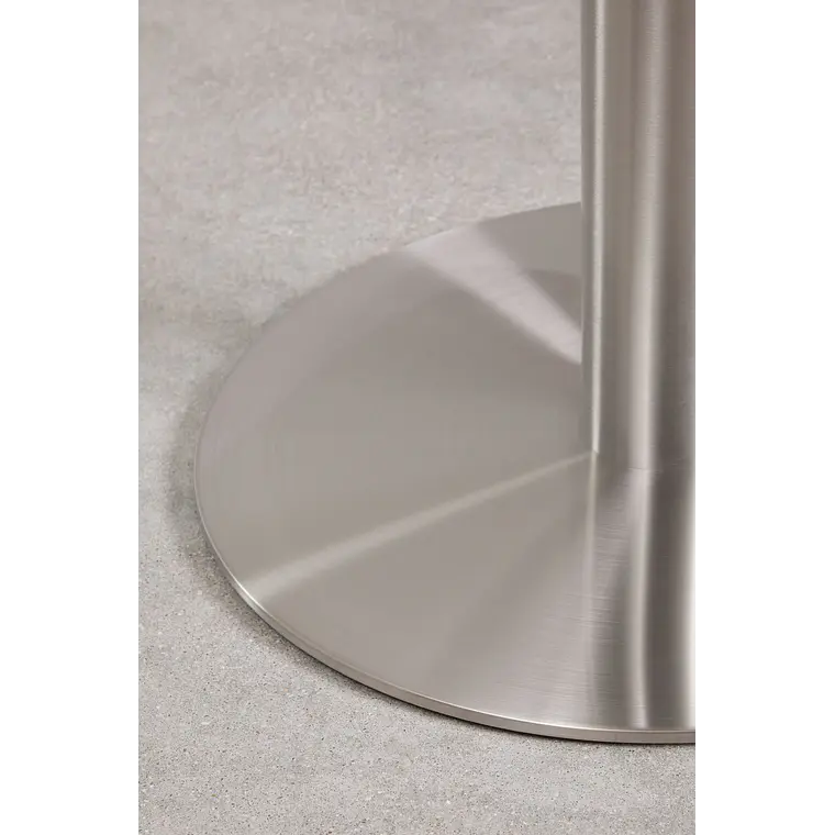 Mesa de comedor Naelara en acero 7