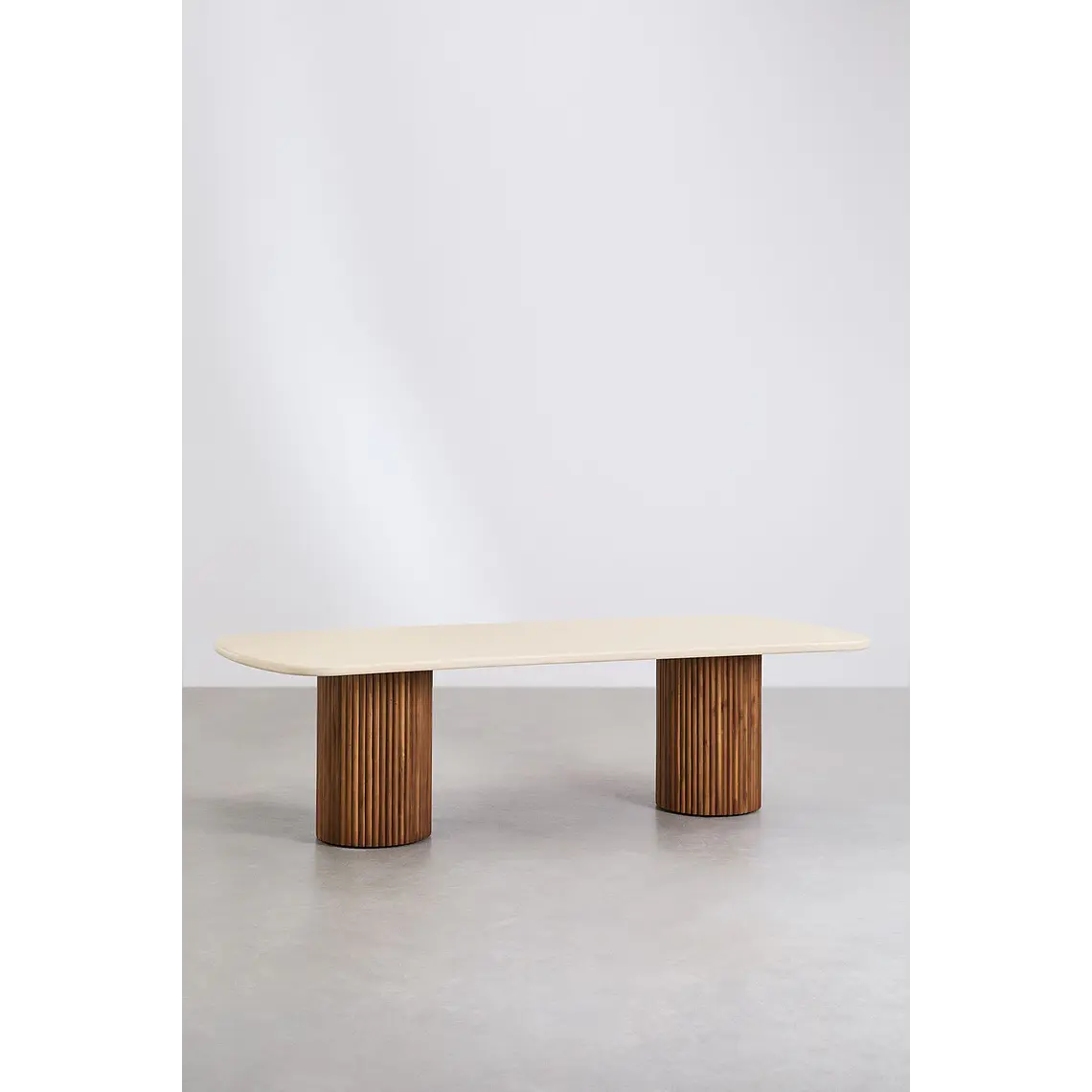 Mesa de comedor rectangular en cemento y madera de acacia 4