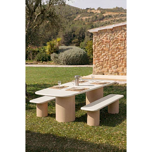 Mesa de jardín rectangular en cemento y madera de acacia Cavina