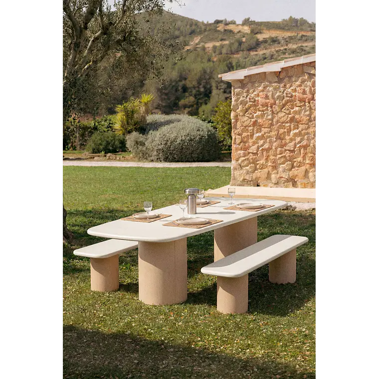 Mesa de jardín rectangular en cemento y madera de acacia Cavina 1