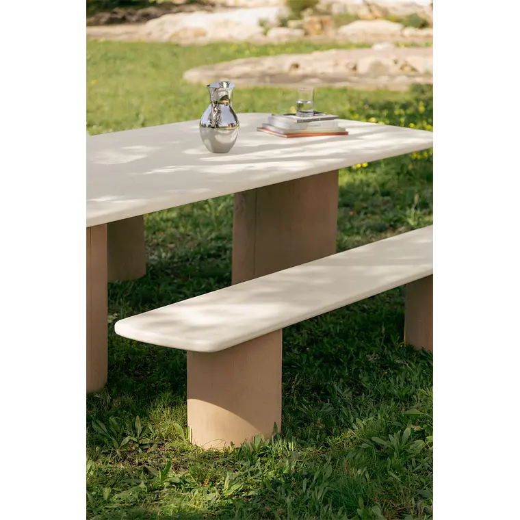 Mesa de jardín rectangular en cemento y madera de acacia Cavina 3