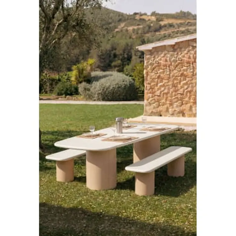 Mesa de jardín rectangular en cemento y madera de acacia Cavina 10